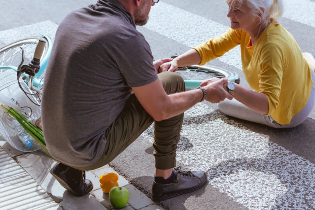 Caídas en Ancianos: Causas, Consecuencias y Prevención – El Blog de MiResi